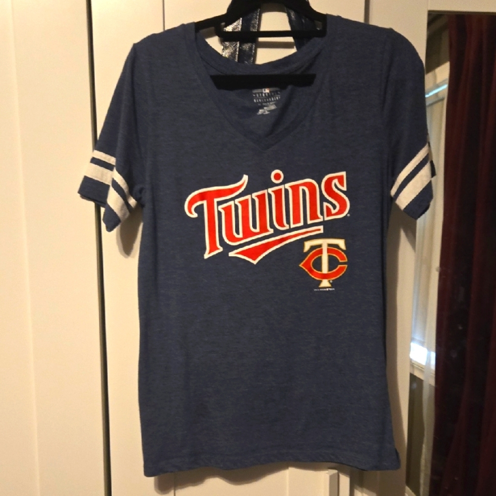 5th & Ocean Blue Twins Short Sleeve Tee